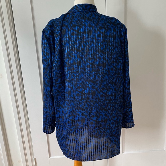 Vintage Wrap Blouse - Picture 3 of 5